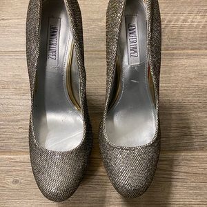 Silver fishnet pattern platform heels size 8